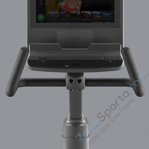 Горизонтальный велоэргометр Matrix Endurance с консолью GT LED